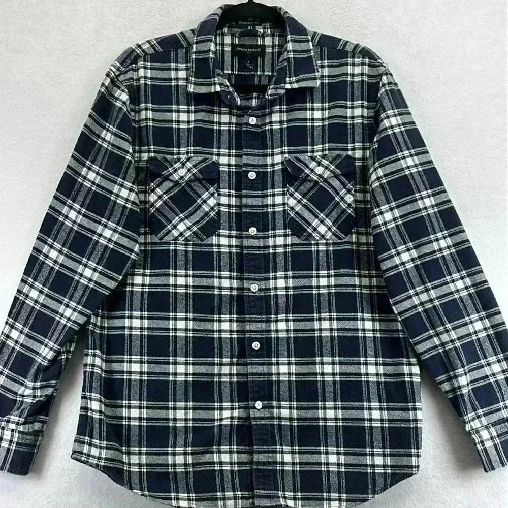 Banana Republic Men’s Flannel Shirt Size L Navy/White Plaid Button-down Cotton